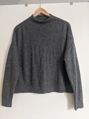 PILCRO Charcoal Gray Cashmere Sweater